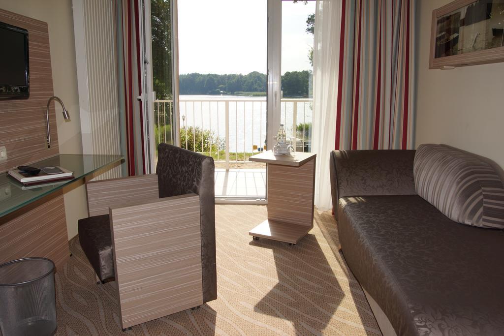 Hotel Am Untersee Bantikow Экстерьер фото